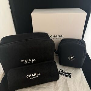 Chanel Beauté Black Cosmetic Bag Set
